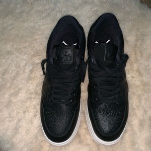 Air Jordan Wmns Air Jordan 1 Lifted  black